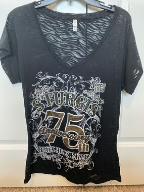 Sturgis Black Hills Rally 75th Anniversary Black Graphic V-Neck Tee - Black
